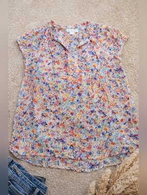 Liz Claiborne Size Small Sheer Floral V-neck Blouse